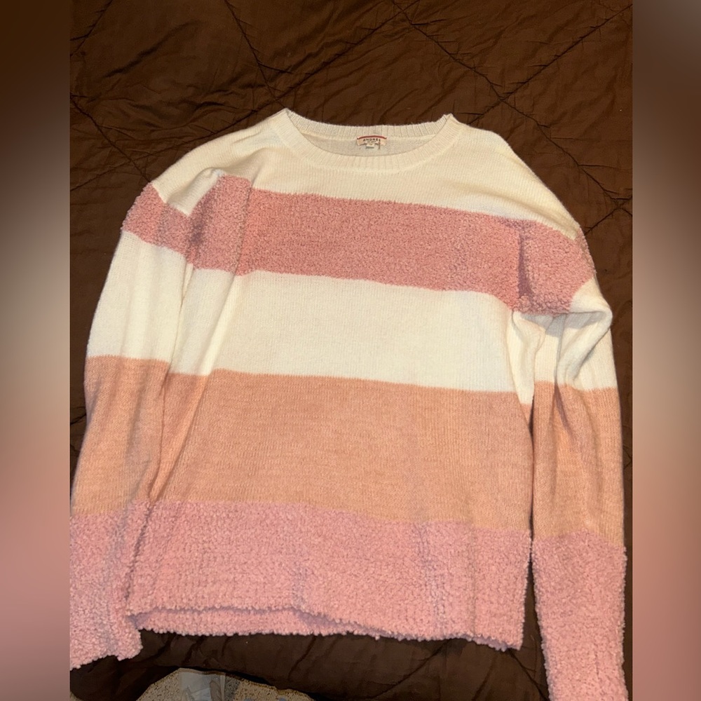 Pink/cream sweater